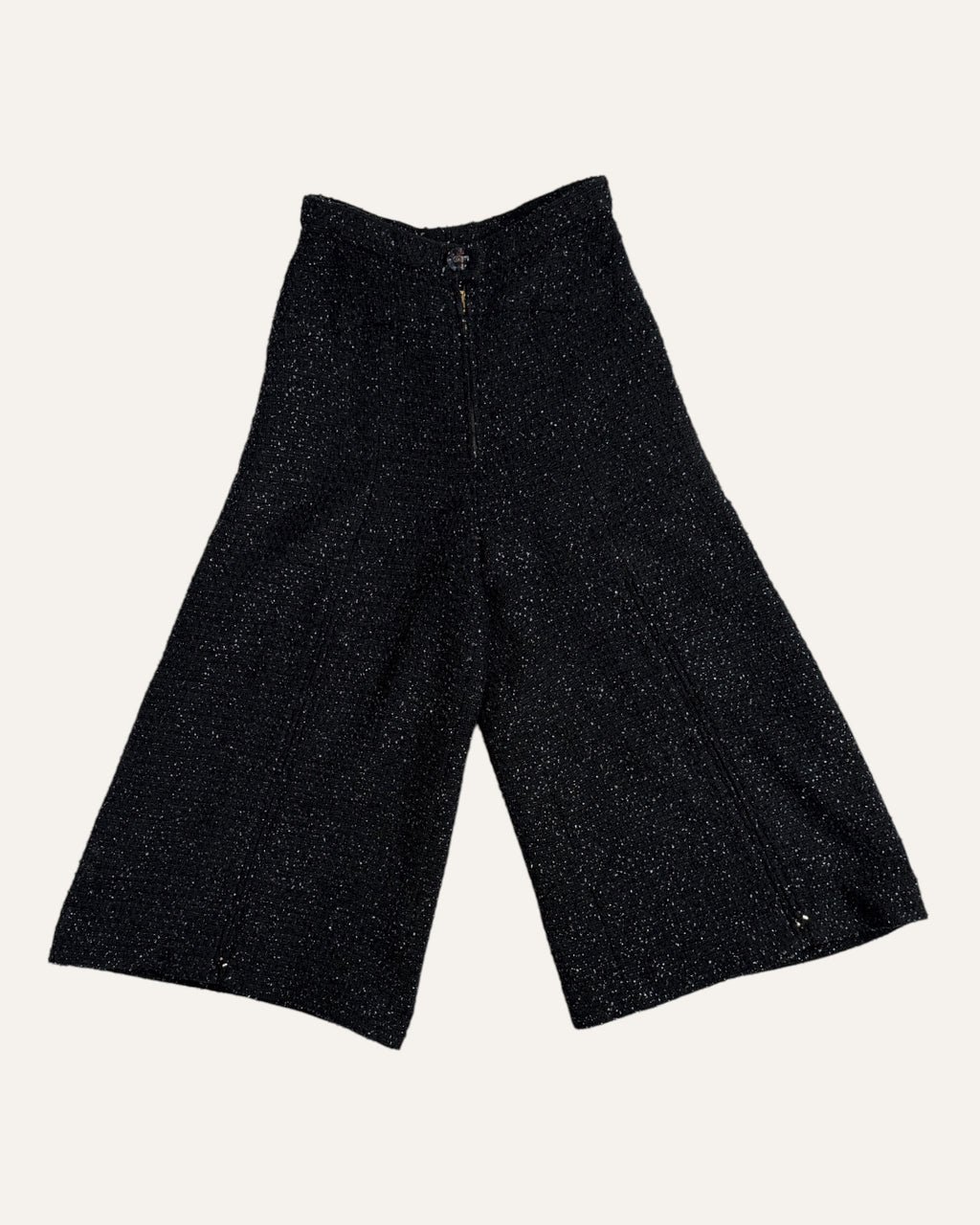 Chanel black tweed wide-leg culottes with silk lining and front zip details