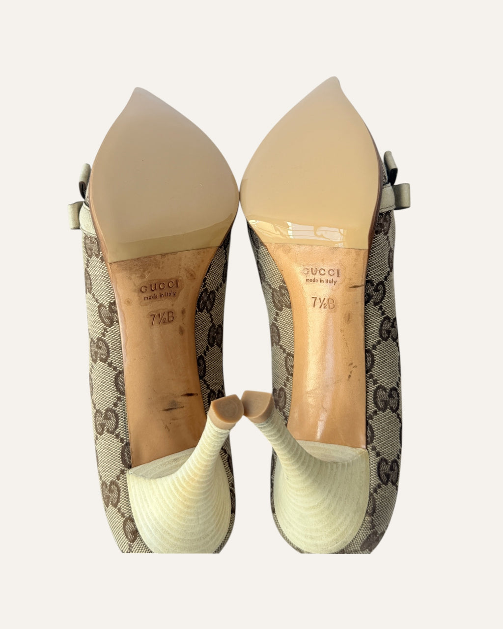 Gucci GG Canvas Pointed-Toe Pumps with Chain Charm, Size 7.5