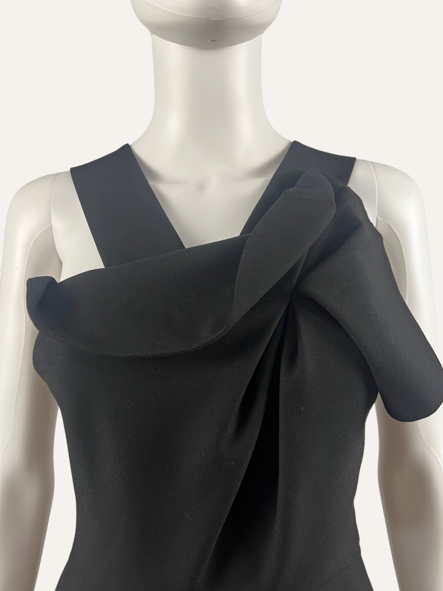 Black Halo Sleeveless Mini Dress